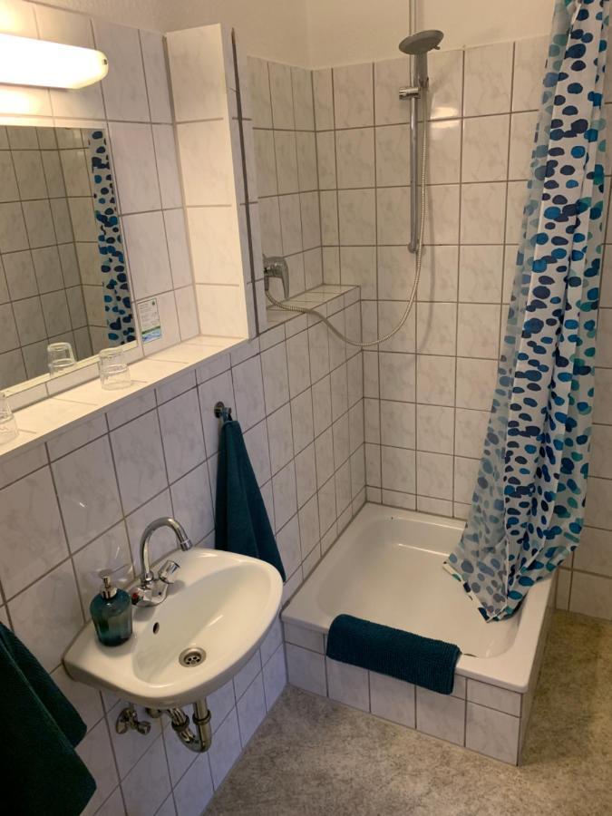 Bed and Breakfast Zum Armen Mann Дюссельдорф Экстерьер фото